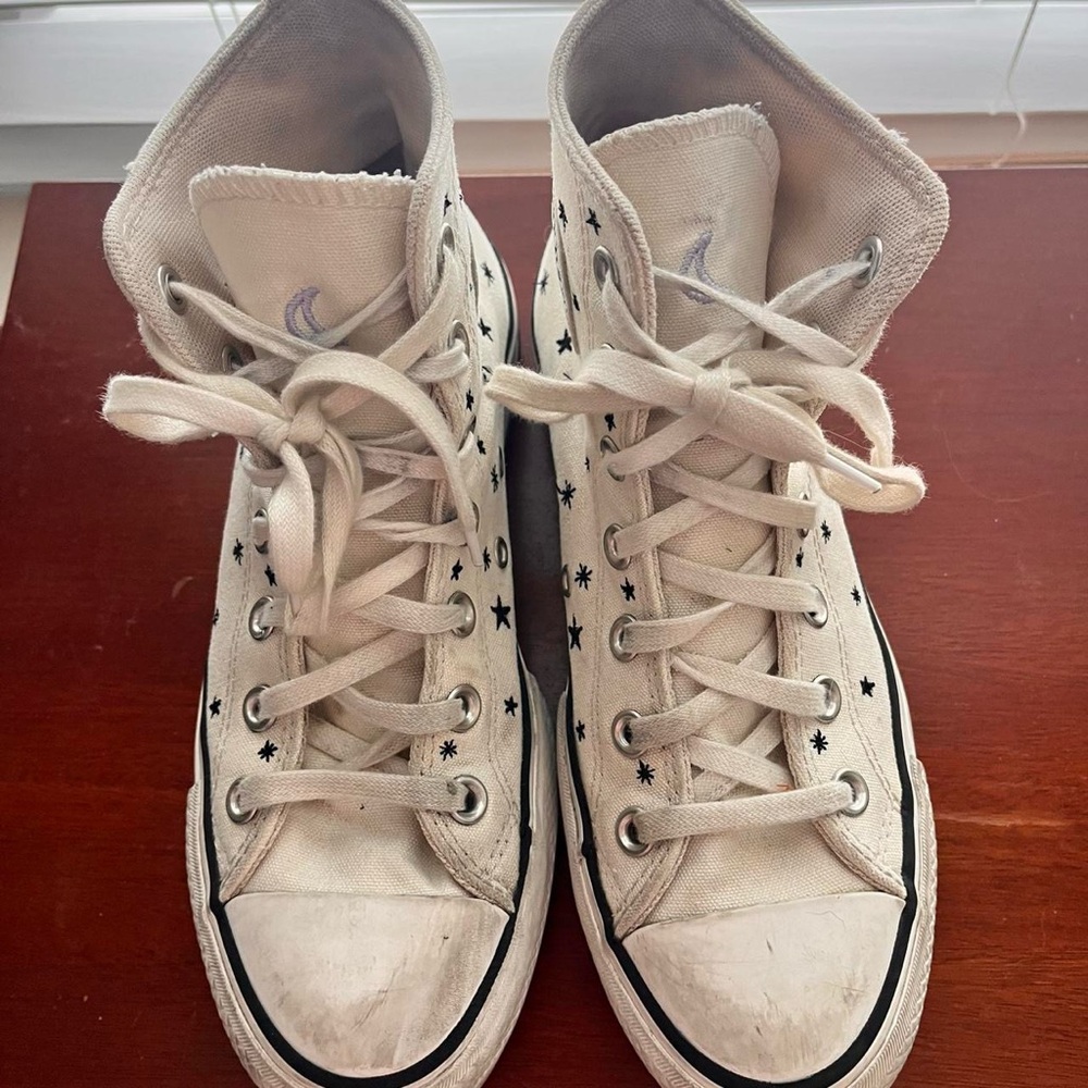 High-Top Canvas Sneakers with Star Pattern